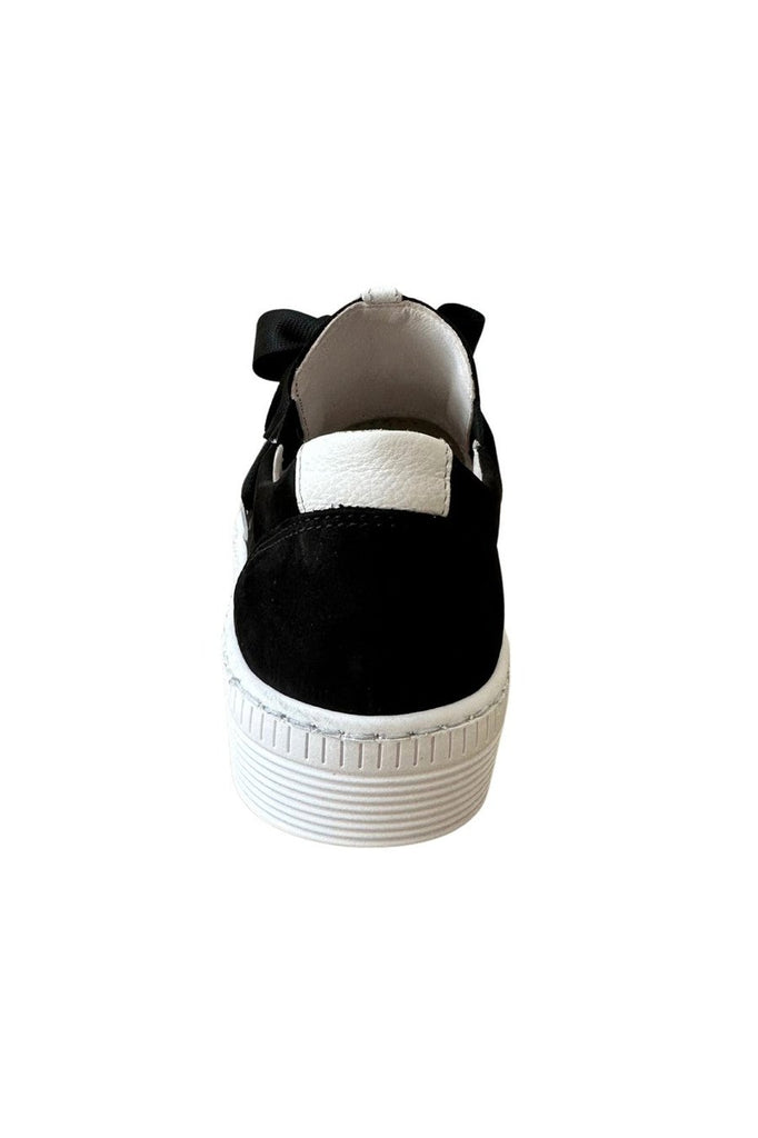 Gabor Wide Lace Sneaker